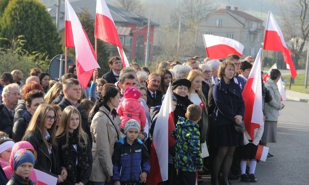 Pięknie i godnie w Jodłowej na 100-lecie Niepodległej