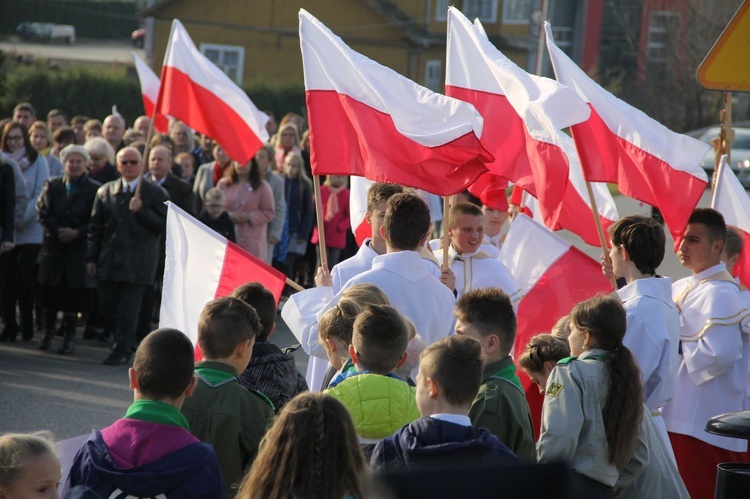 Odsłonięcie pomnika Niepodległości w Jodłowej