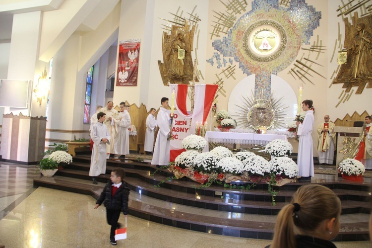 Odsłonięcie pomnika Niepodległości w Jodłowej