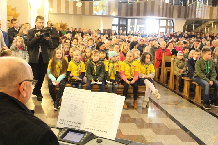 Odsłonięcie pomnika Niepodległości w Jodłowej