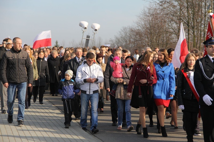 Odsłonięcie pomnika Niepodległości w Jodłowej