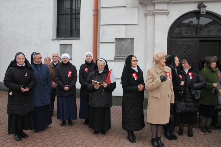 Uroczystości ku czci św. Wiktorii w Łowiczu - procesja