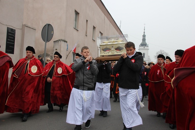 Uroczystości ku czci św. Wiktorii w Łowiczu - procesja