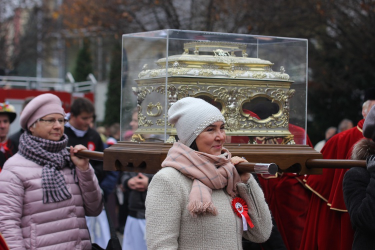 Uroczystości ku czci św. Wiktorii w Łowiczu - procesja