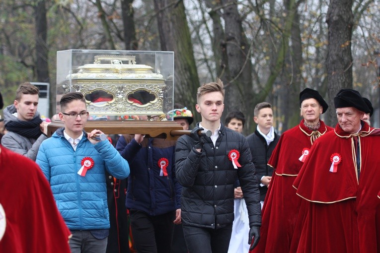 Uroczystości ku czci św. Wiktorii w Łowiczu - procesja