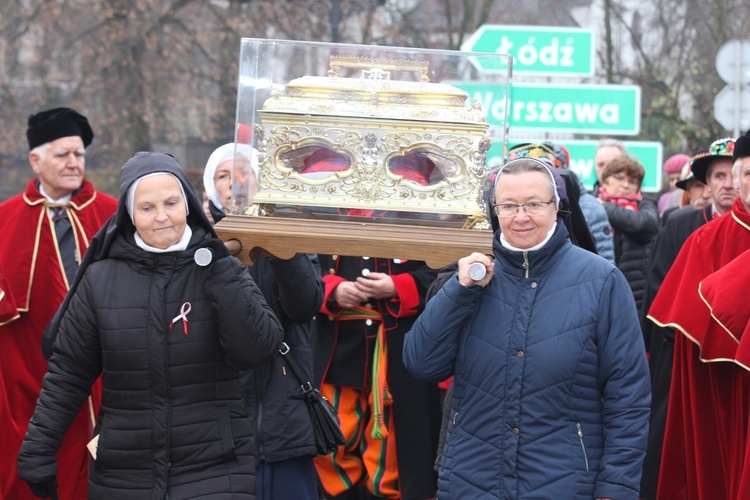 Uroczystości ku czci św. Wiktorii w Łowiczu - procesja