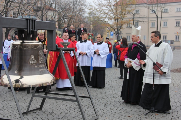 Uroczystości ku czci św. Wiktorii w Łowiczu - procesja