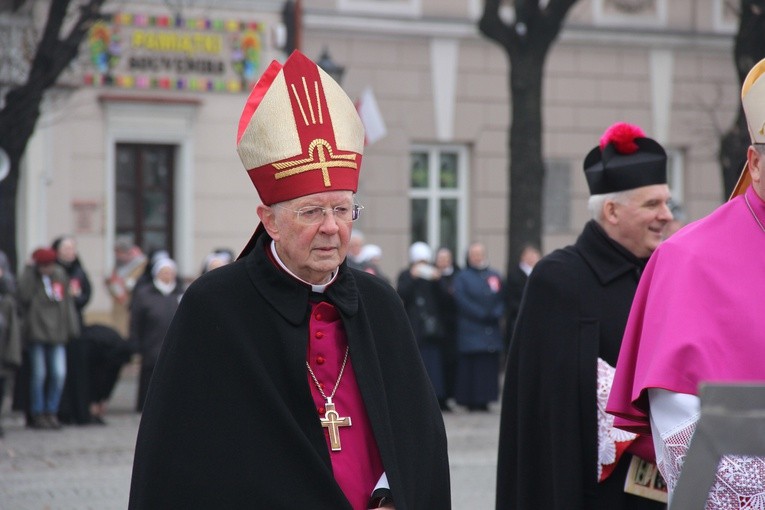 Uroczystości ku czci św. Wiktorii w Łowiczu - procesja