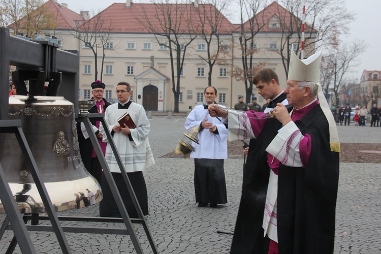 Uroczystości ku czci św. Wiktorii w Łowiczu - procesja