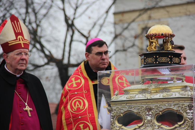 Uroczystości ku czci św. Wiktorii w Łowiczu - procesja