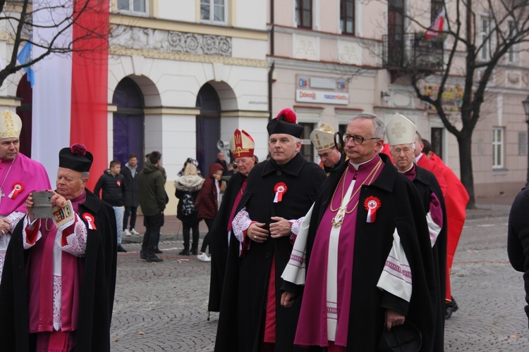 Uroczystości ku czci św. Wiktorii w Łowiczu - procesja