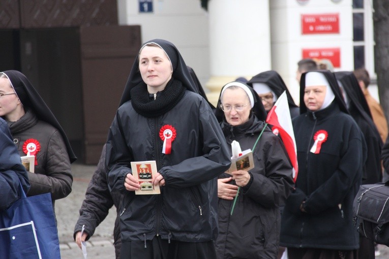 Uroczystości ku czci św. Wiktorii w Łowiczu - procesja