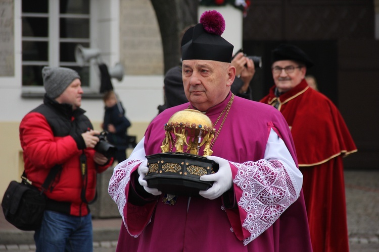 Uroczystości ku czci św. Wiktorii w Łowiczu - procesja