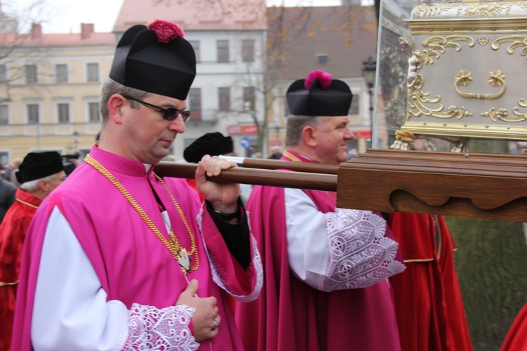 Uroczystości ku czci św. Wiktorii w Łowiczu - procesja