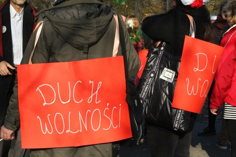 Radosna Parada Niepodległości cz. 4 (z. pl. Społecznego)