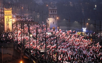 Ponad 200 tys. osób na marszu w Warszawie