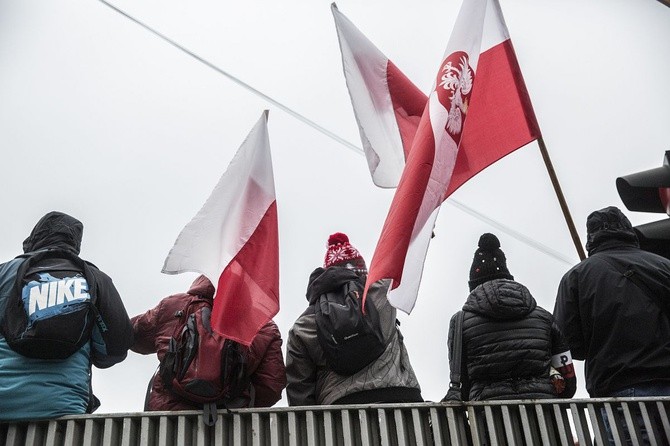 Czerwona łuna nad Warszawą, czyli IX Marsz Niepodległości