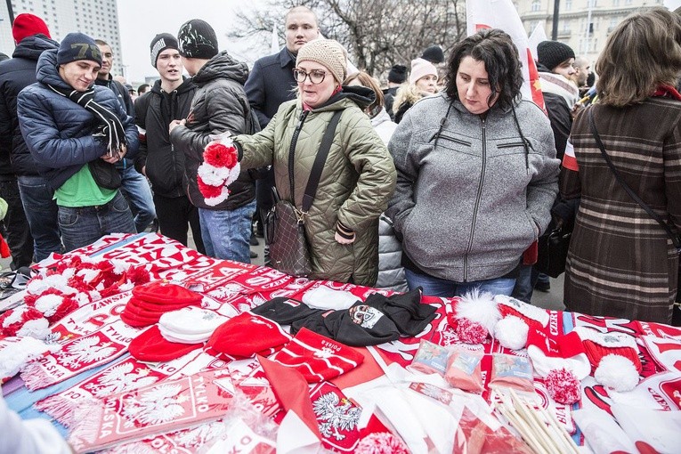 Czerwona łuna nad Warszawą, czyli IX Marsz Niepodległości