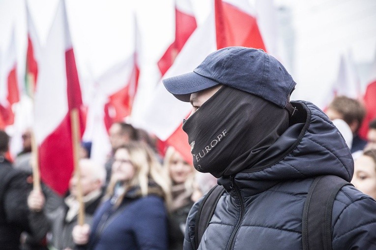 Czerwona łuna nad Warszawą, czyli IX Marsz Niepodległości
