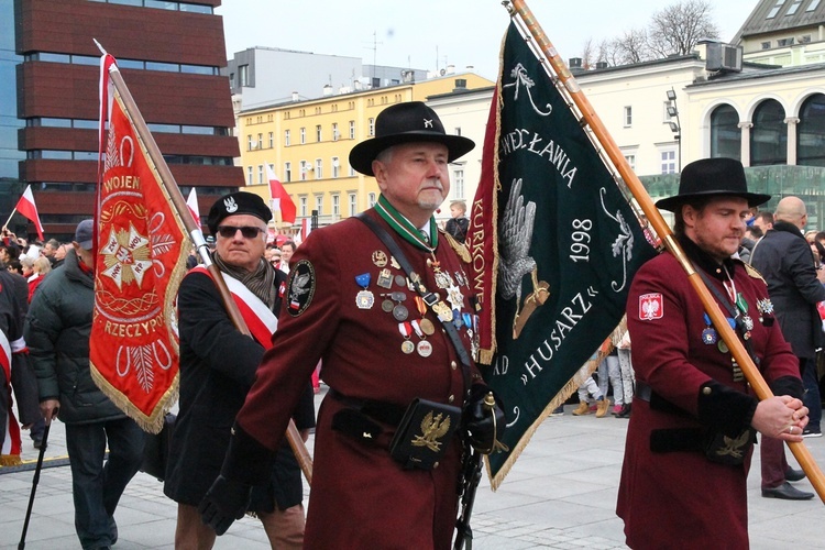 Radosna Parada Niepodległości cz. 5 (na pl. Wolności)