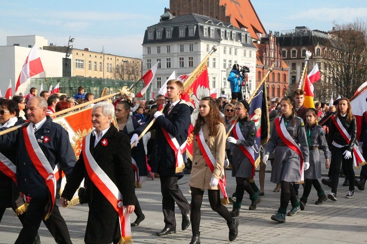 Radosna Parada Niepodległości cz. 5 (na pl. Wolności)