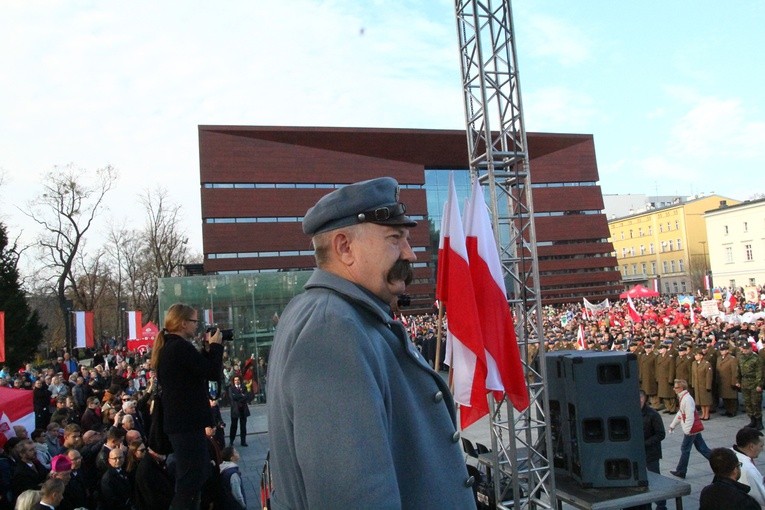 Radosna Parada Niepodległości cz. 5 (na pl. Wolności)