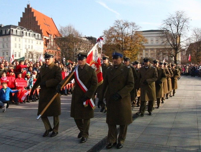 Radosna Parada Niepodległości cz. 5 (na pl. Wolności)