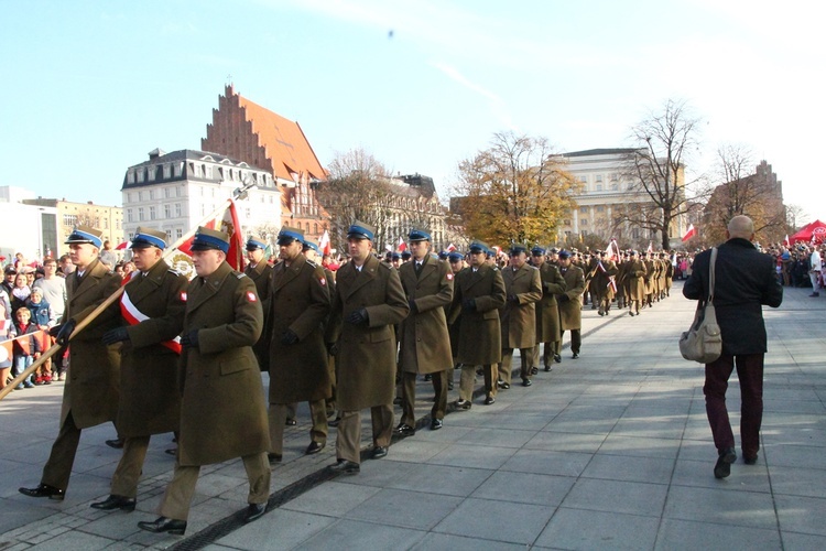 Radosna Parada Niepodległości cz. 5 (na pl. Wolności)