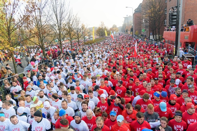 Rekordowy Bieg Niepodległości Poznaniu - wystartowało ponad 22 tysiące zawodników