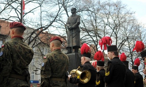 Polska jest dzisiaj silna ich siłą