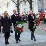 Uroczystości pod pomnikiem Piłsudskiego  