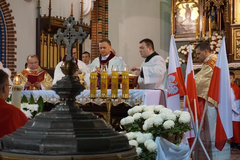 Mszy św. przewodniczył bp Adam Bałabuch