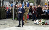 Uroczystości pod pomnikiem Piłsudskiego  