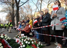 Uroczystości pod pomnikiem Piłsudskiego  