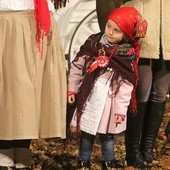 Pod znakiem biało-czerwonej wstążeczki