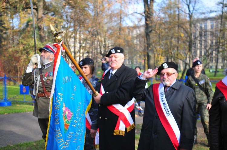 Odsłonięcie popiersi ojców niepodległości