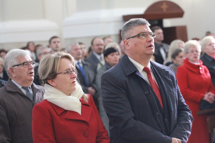 Tablica pamiątkowa w Dąbrowie Tarnowskiej