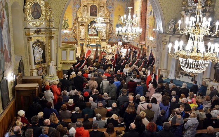 Uroczystości rozpoczęła Msza św. w intencji ojczyzny