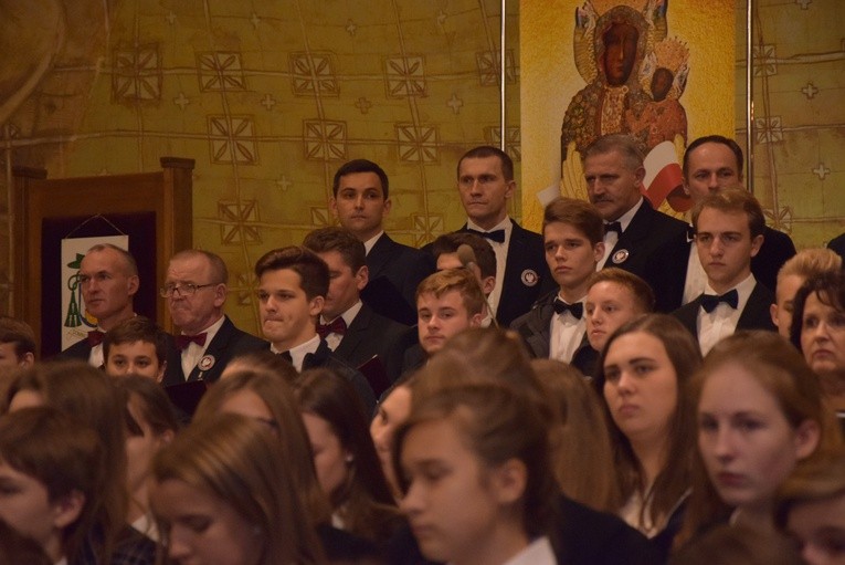Eucharystia i koncert podczas obchodów święta niepodległości w Sochaczewie
