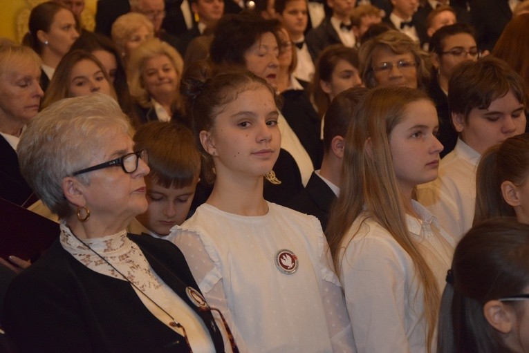 Eucharystia i koncert podczas obchodów święta niepodległości w Sochaczewie