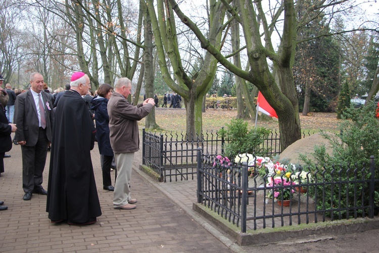 Odsłonięcie tablicy ku czci Krystyny Idzikowskiej