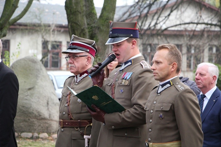 Odsłonięcie tablicy ku czci Krystyny Idzikowskiej