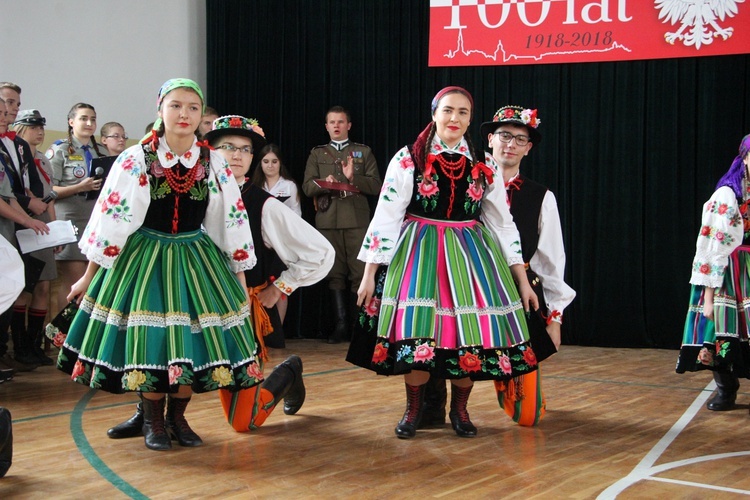 Odsłonięcie tablicy ku czci Krystyny Idzikowskiej