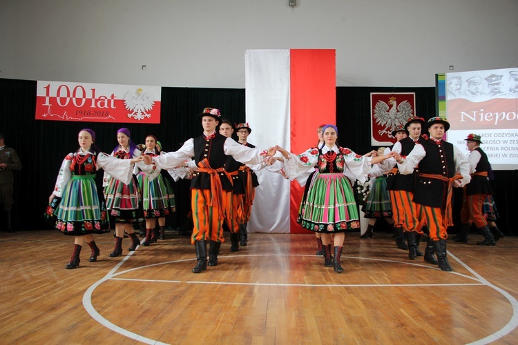 Odsłonięcie tablicy ku czci Krystyny Idzikowskiej