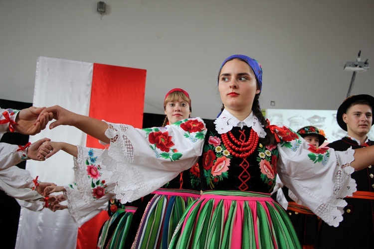 Odsłonięcie tablicy ku czci Krystyny Idzikowskiej