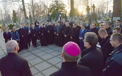 Klerycy spotkali się tam, gdzie zostali pochowani biskupi Edward Materski i Stefan Siczek.