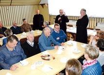 Spotkania odbywają się w parafii w Opolu-Gosławicach.