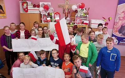 ▲	Dzieci dowiedziały się, że znajomość historii własnej rodziny jest również nauką historii Polski.