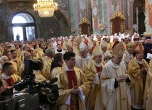 Msze św. transmitowane przez TVP Lublin będą pomocą dla tych, którzy nie mogą przyjść do kościoła