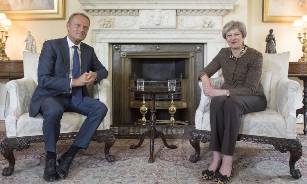 25 listopada nadzwyczajny szczyt UE27 ws. Brexitu